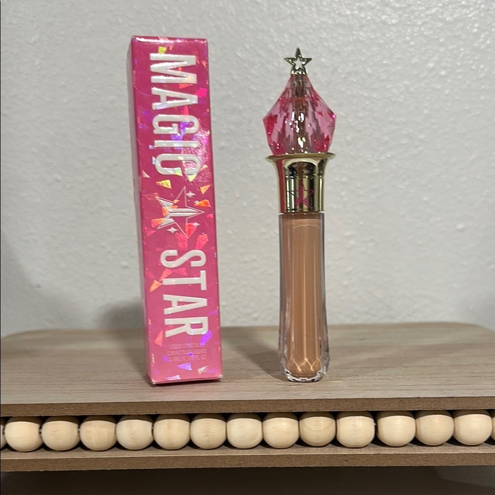 Jeffree Star Magic Star Concealer - Pink & Gold Accents